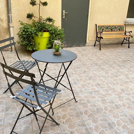 Appartement Aventure A Épernay Exteriör bild