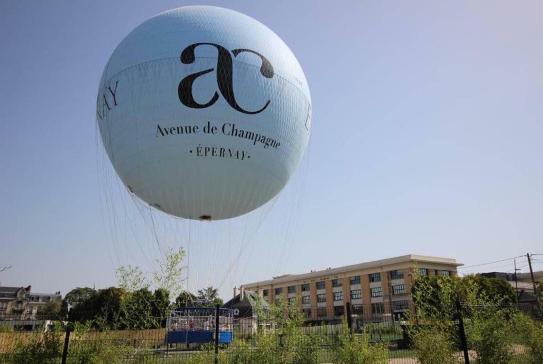 Appartement Aventure A Épernay Exteriör bild