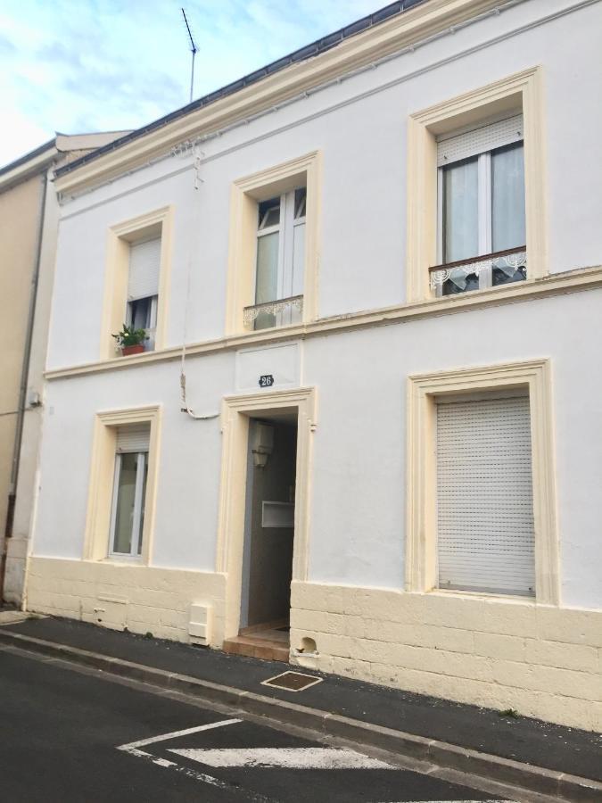 Appartement Aventure A Épernay Exteriör bild